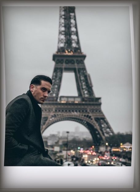 ˓0̣7̣ᵗʰ Ɲ̞.˒ G-Eazy taking a break from booze to do some sightseeing with his sister. - Memory is the diary we carry inside