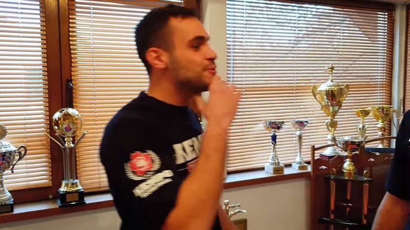 bandicam 2020-11-28 11-06-29-281 - 001 Mircea h