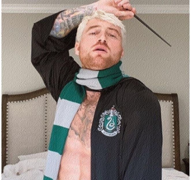 　30.11 ·♡ 487ᵗʰ ℸrack · ❝how far does the dark go?❞ · anya marina. - death is the mother of beauty