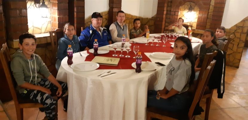 Cls 6a Ungra, după in spectacol la Rupea - 2019 Vulcanii si multe excursii in scoli