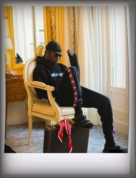˓0̣2̣ᶰᵈ Ɗ̞.˒ Travis Scott mixing and mastering synth sounds for a golden-haired lady. - Memory is the diary we carry inside