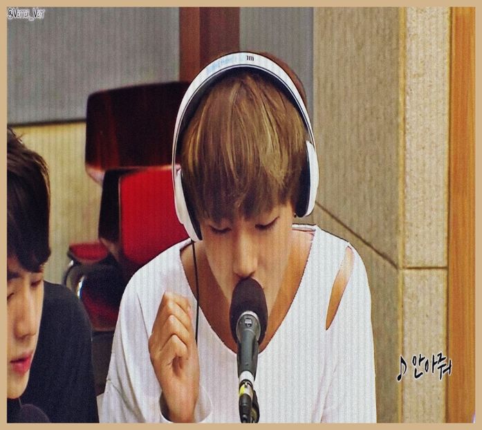 Day 24 (17-12-2020) - radio show - 03 - Kim Taehyung