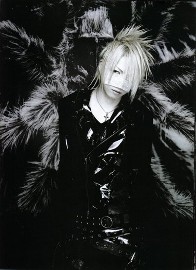 Image-568x758-JPG - 00 Reita 00