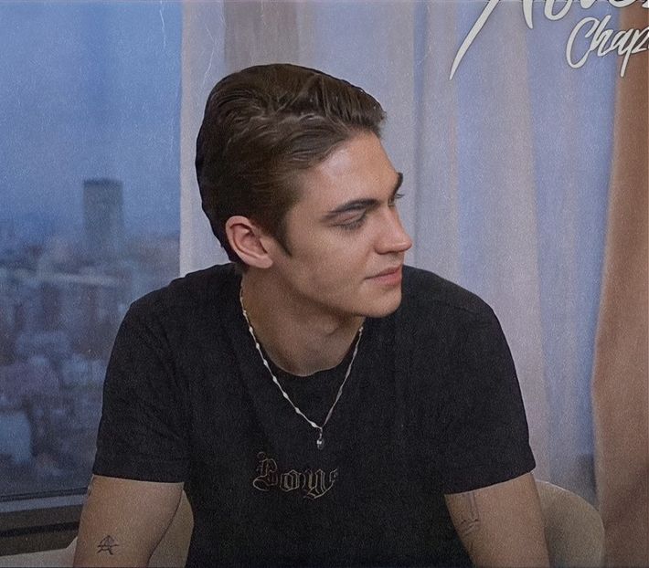 থৣĦғᴛ؟ℬᵉ̶̶ᵃ̶̶ᵘ̶̶ℛᵉ̶ᵍ̶ᵃ̶ʳ̶ᵈ͠ ༈٫ scrută cu circumspecție pe Candice, spre a-și cenzura alocuțiunea - the sixth destination is in Zermatt