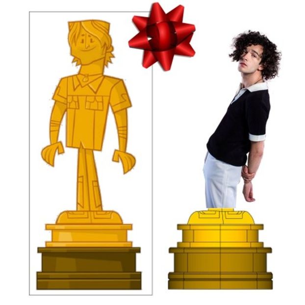 Matty received a double princely statue, from Hero. - Secret Santa is coming to town