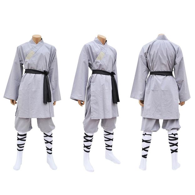 Meti received a stylish Shaolin uniform from Gizi. - Secret Santa is coming to town