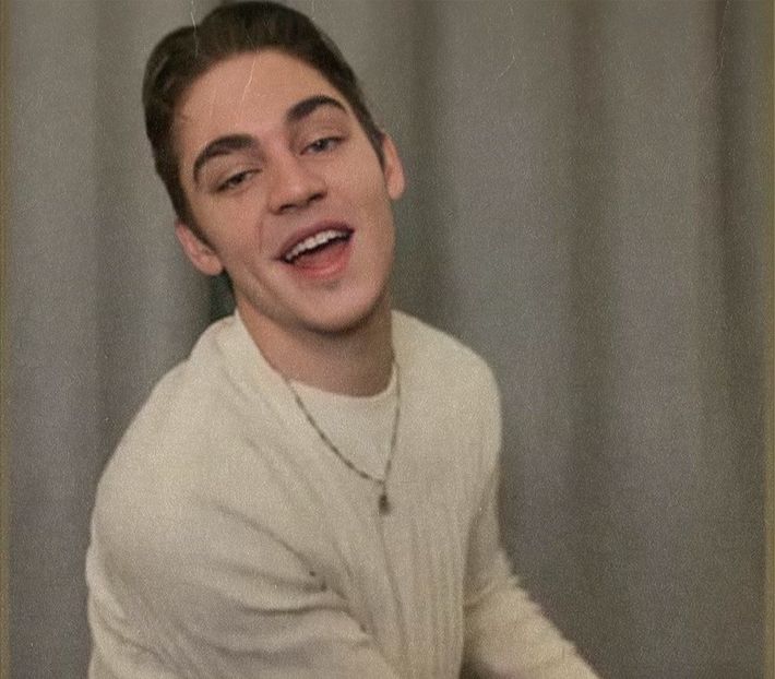 থৣĦғᴛ؟ℬᵉ̶̶ᵃ̶̶ᵘ̶̶ℛᵉ̶ᵍ̶ᵃ̶ʳ̶ᵈ͠ ༈٫ Câteva clipe avu răgaz de-a contempla pelicula şi-a putea a - the sixth destination is in Zermatt