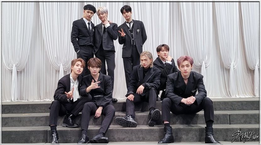 ♦ Dᴀʏ 209 ♦ 26.12.2020 ♦ - SKZeverywhereallaroundtheworld