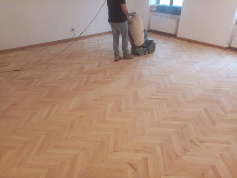  - 2020 Parchet Raschetat
