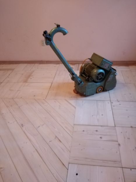  - 2020 Parchet Raschetat