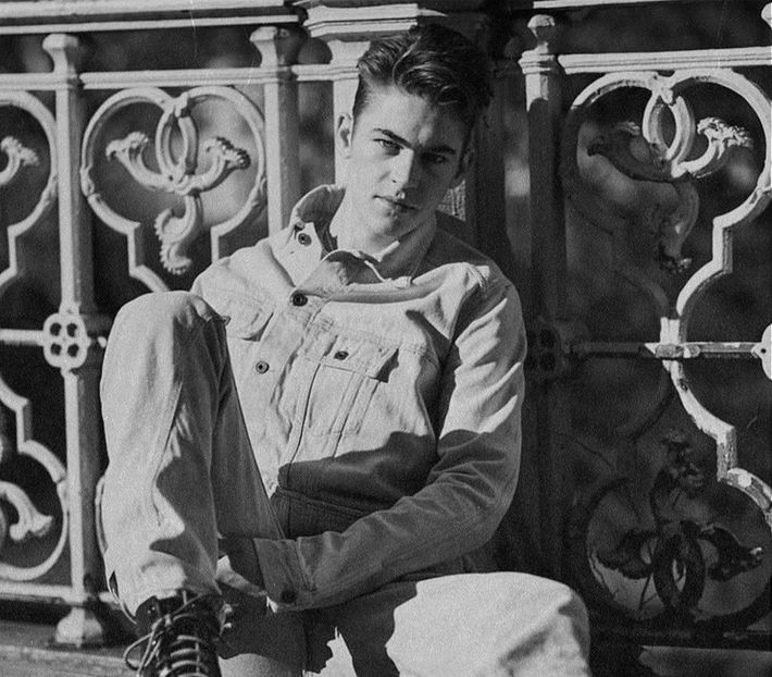 থৣĦғᴛ؟ℬᵉ̶̶ᵃ̶̶ᵘ̶̶ℛᵉ̶ᵍ̶ᵃ̶ʳ̶ᵈ͠ ༈٫ încremenită în patina timpului. Le analiză absent, și, conservându-și - the sixth destination is in Zermatt