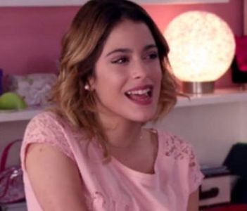 9007774F-B0C5-4C5E-8970-B37EF6564F08 - 01b Violetta