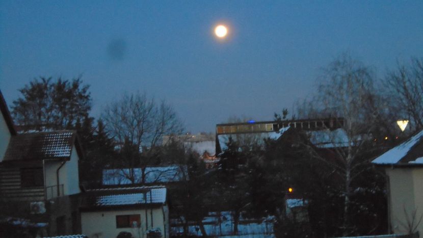 Luna plina in Leu (Full Wolf moon) - Luna - Soarele si norii - 2