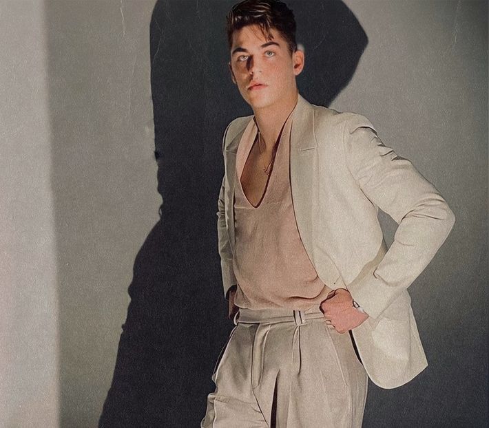 থৣĦғᴛ؟ℬᵉ̶̶ᵃ̶̶ᵘ̶̶ℛᵉ̶ᵍ̶ᵃ̶ʳ̶ᵈ͠ ༈٫ Vântură din gene, ca și cum ar fi deslușit mai lipede solicitarea - the sixth destination is in Zermatt