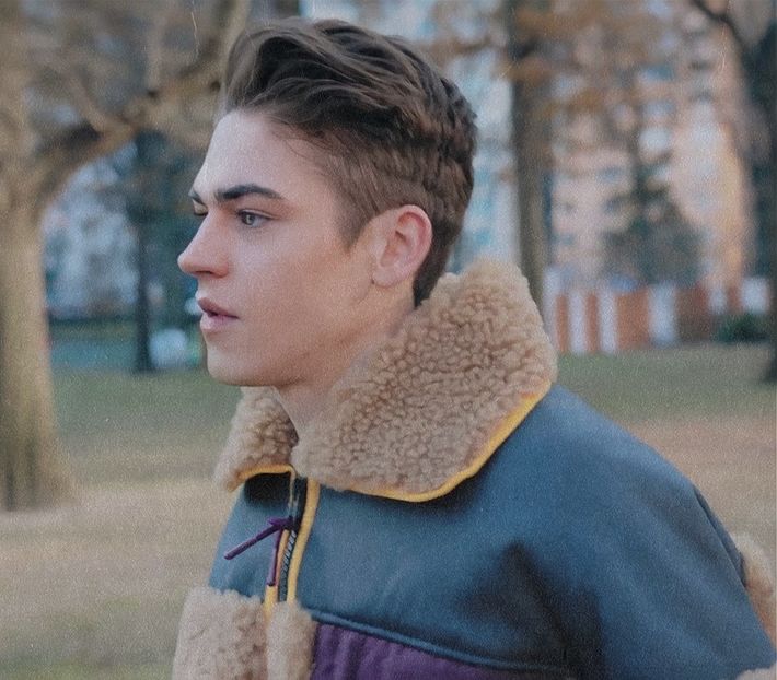 থৣĦғᴛ؟ℬᵉ̶̶ᵃ̶̶ᵘ̶̶ℛᵉ̶ᵍ̶ᵃ̶ʳ̶ᵈ͠ ༈٫ La marginea ferestrei, viforul tremura capișonul de tablă al felina - the sixth destination is in Zermatt