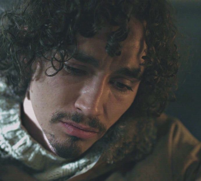 [ོ　﷼✭;. A închis ochii şi şi-a apăsat pleoapele cu degetele; glasul lui adânc, leneş, reverbera. - the sixth destination is in Zermatt