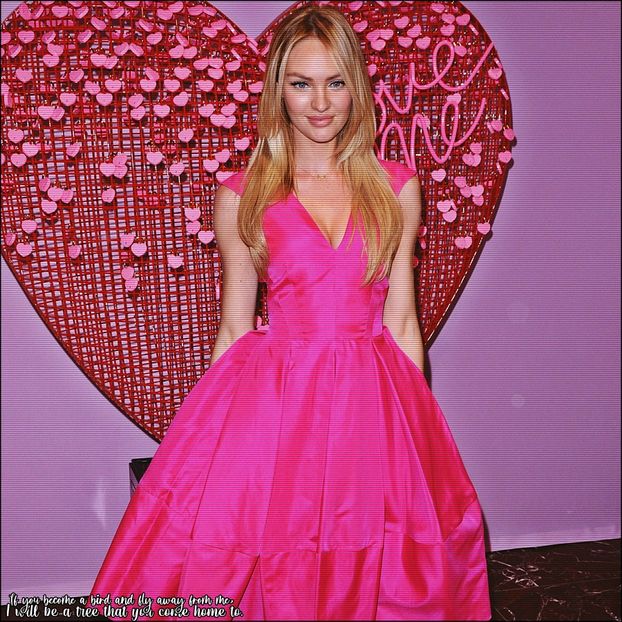 ☇.ᵗʰᵉ̣ṃ̣ẹ̣ṛ̣ṃ̣ạ̣ịḍ❀ƨɘilɟ.ϟ;. Mirosul vaniliei învăluia întreaga odaie. Ea e surprinsă în - the sixth destination is in Zermatt