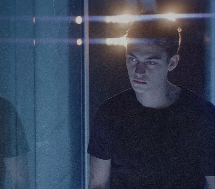 থৣĦғᴛ؟ℬᵉ̶̶ᵃ̶̶ᵘ̶̶ℛᵉ̶ᵍ̶ᵃ̶ʳ̶ᵈ͠ ༈٫ aerisit; îi mirosea tulbure a smicele arse, nuci și tutun, a tămâie - the sixth destination is in Zermatt