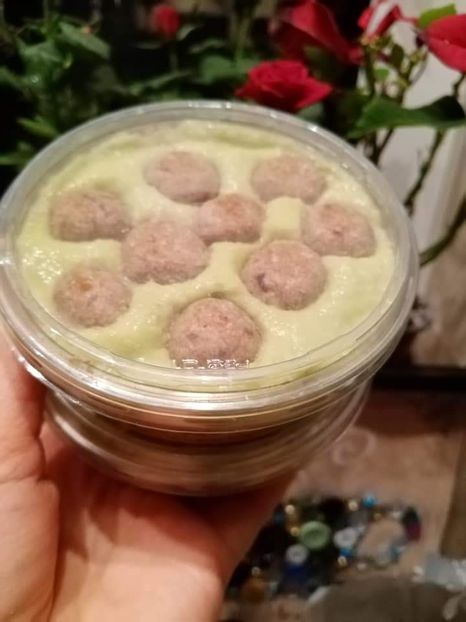  - Mini tort din arpacas si avocado