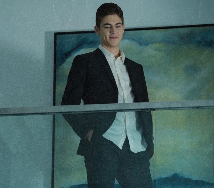 থৣĦғᴛ؟ℬᵉ̶̶ᵃ̶̶ᵘ̶̶ℛᵉ̶ᵍ̶ᵃ̶ʳ̶ᵈ͠ ༈٫ Gâtui capul vinului cu tirbușonul. Dopul țâșni aprig, primind parte - the sixth destination is in Zermatt