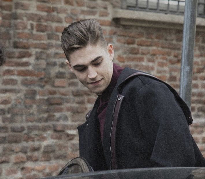 থৣĦғᴛ؟ℬᵉ̶̶ᵃ̶̶ᵘ̶̶ℛᵉ̶ᵍ̶ᵃ̶ʳ̶ᵈ͠ ༈٫ cât înaintăm în timp, mi se pare că-l cunosc cu-atât mai puțin pe - the sixth destination is in Zermatt