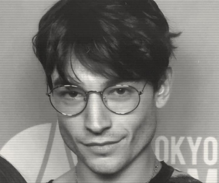 ⌮˒♥˓ Iṇℰẓṛạ’s⋅⁽ẅöṛdṡ⁾... 　‰ː După ce şi-a eliberat butoniera hainei, a ezitat un timp. În cele - the sixth destination is in Zermatt