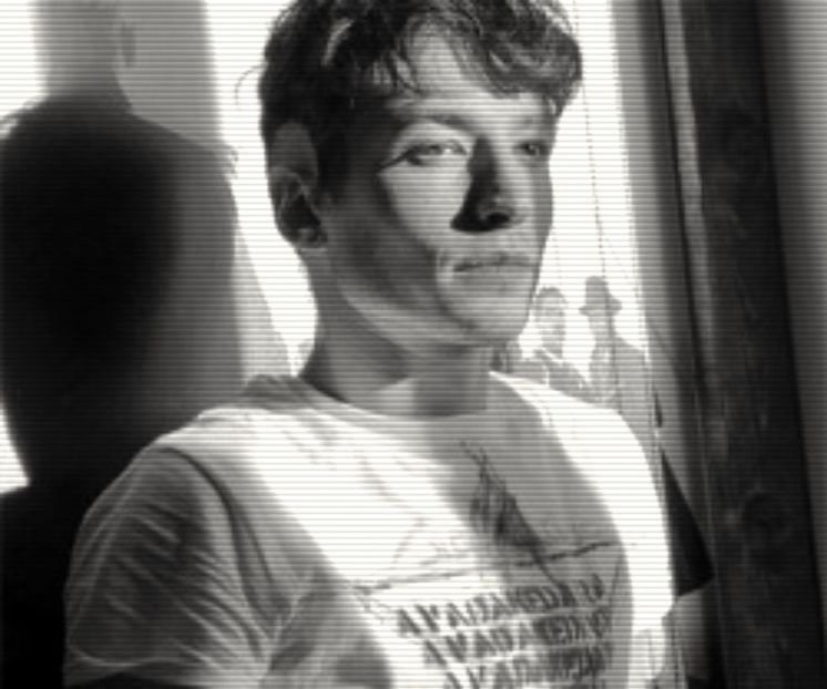 ⌮˒♥˓ Iṇℰẓṛạ’s⋅⁽ẅöṛdṡ⁾... 　‰ː tablou cu rama neagră, în care se afla încadrată o pictură al - the sixth destination is in Zermatt