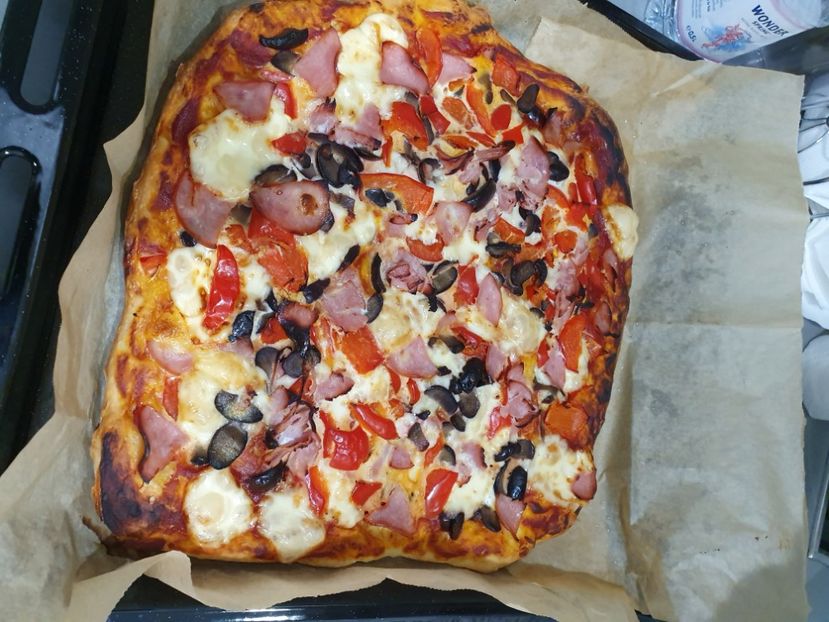 Pizza - Prima data-gatit