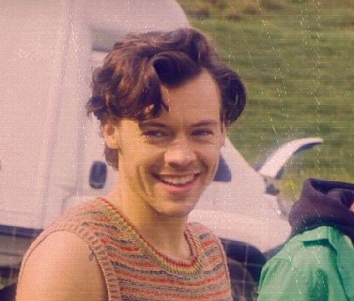 ꧁ᶥ̀ͅ་ ‘ℱ ’ ᶩᵋᵕʵˎᵈᵕ˙ ᵐ̣ᵃ̣ᶫ̣. ܝ܆༌;. remarcabilă, ceva îl stingheri. Se fâstâci, nesigur, înainte s-o - the sixth destination is in Zermatt