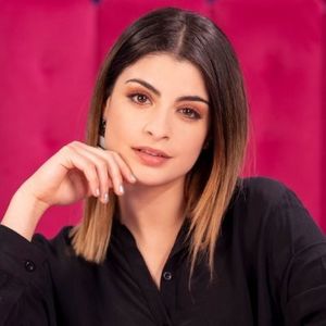 Mara - Bia Disney Channel