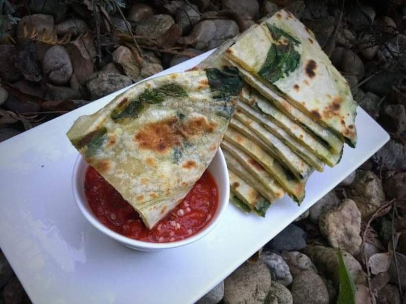  - Lipii vegane cu pesto de busuioc si spanac