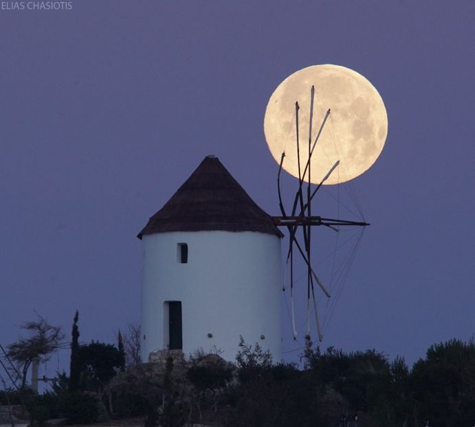 Luna plina in Fecioara, Grecia - Luna - Soarele si norii - 2