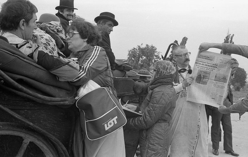 De Ce Trag Clopotele Mitica ? - De Ce Trag Clopotele Mitica? 1981