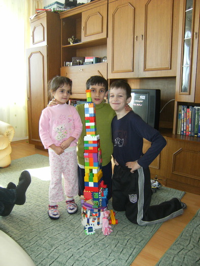 clara, alex, andrei 2009 - veri si verisoare
