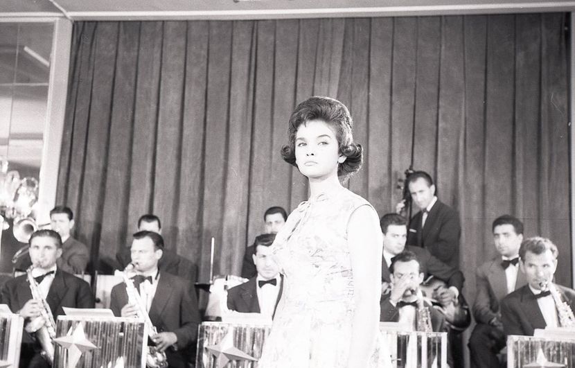 Doi Baieti Ca Painea Calda - Doi Baieti Ca Painea Calda 1962