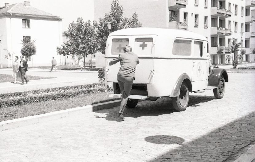 Doi Baieti Ca Painea Calda - Doi Baieti Ca Painea Calda 1962