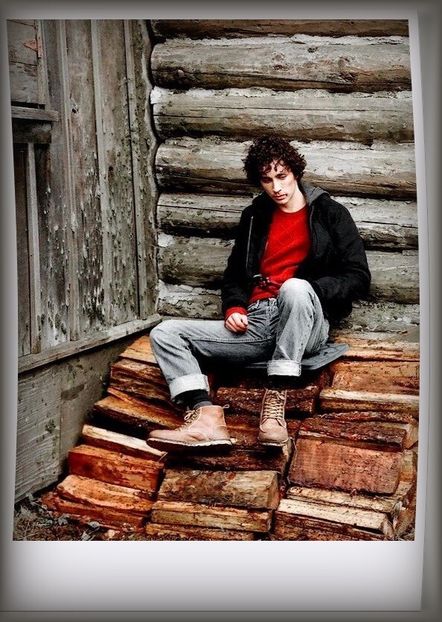 ˓2̣1̣ˢᵗ Ɱ.˒ când rămâi fără nuci de spart - Memory is the diary we carry inside