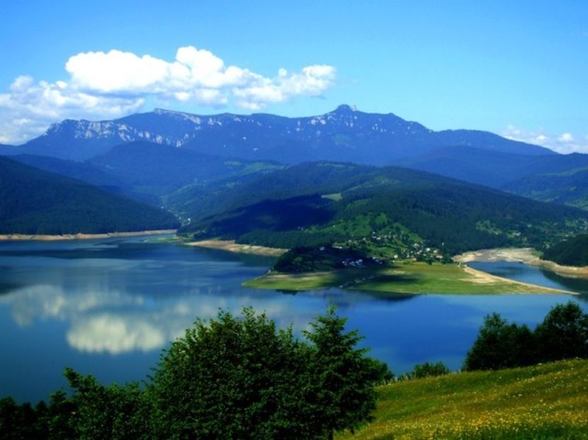 PARCUL NATIONAL CEAHLAUL - PIATRA NEAMT ORASUL MEU SI INPREJURIMI