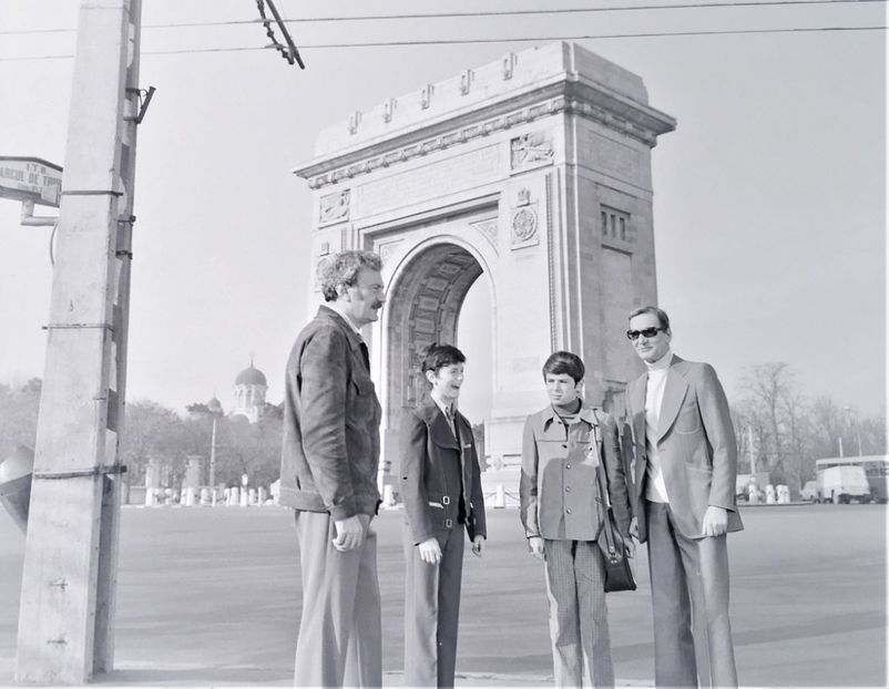 Tata De Duminica - Tata De Duminica 1975