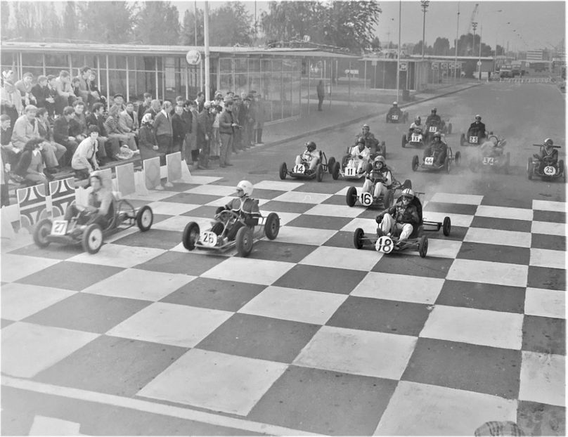 Tata De Duminica - Tata De Duminica 1975