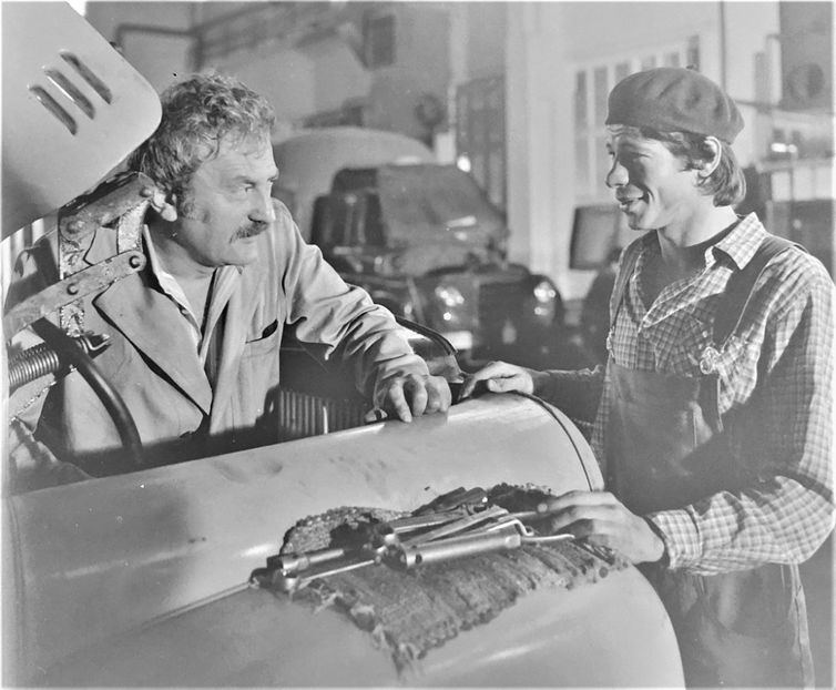 Tata De Duminica - Tata De Duminica 1975