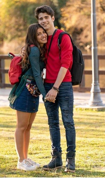 Bia y Manuel - Bia Disney Channel