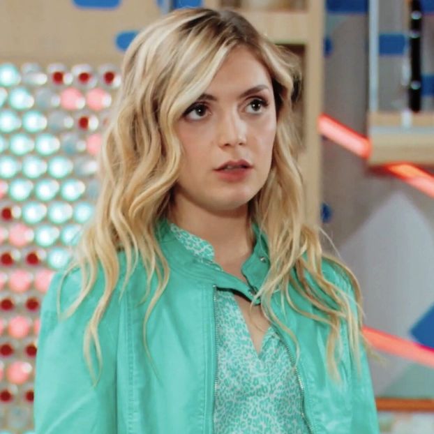 Chiara - Bia Disney Channel