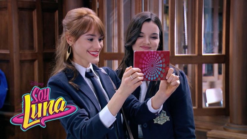 Jazmin, Delfi - Soy Luna