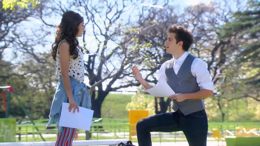 Luna y Matteo - Soy Luna