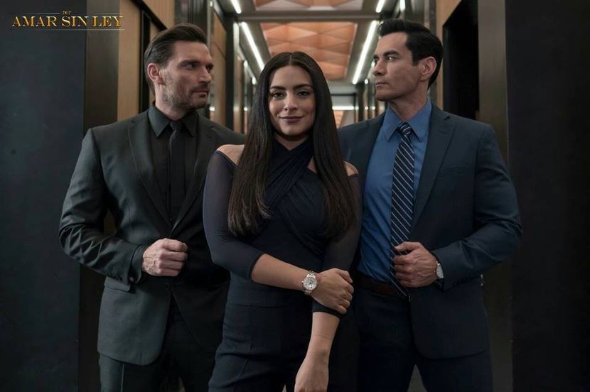 Carlos, Alejandra, Ricardo - Por amar sin ley