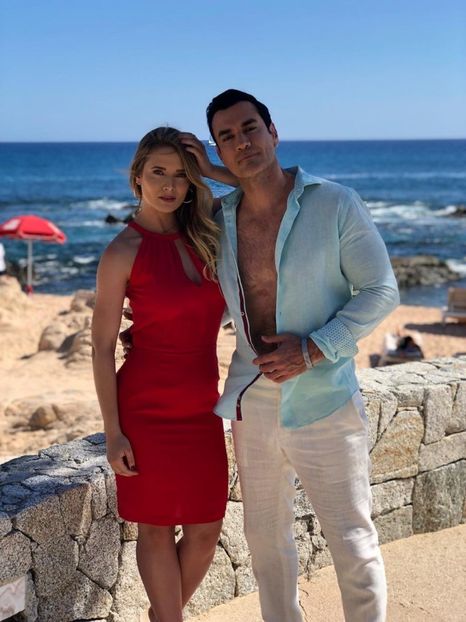 Sofia y Ricardo - Por amar sin ley
