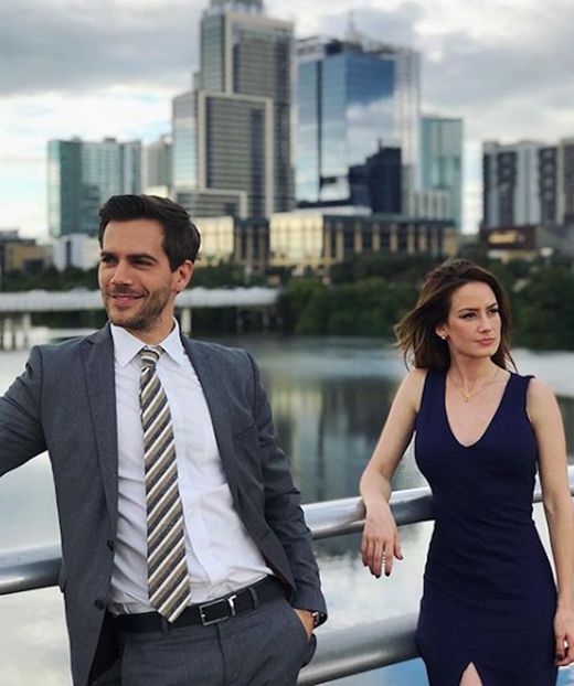 Adrian, Victoria - Por amar sin ley