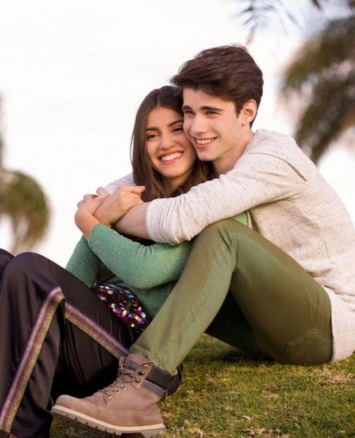 Bia y Manuel - Bia Disney Channel