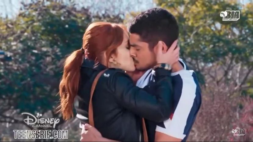 Helena y Thiago - Bia Disney Channel